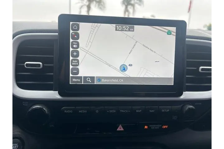 $16995 : Hyundai VENUE 2022 SEL 4dr C image 9