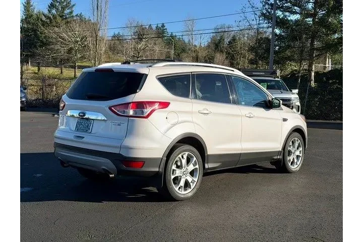 $8800 : Ford Escape 2014 AWD Titaniu image 3