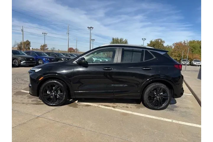 $22998 : Buick Encore GX 2024 Sport T image 2