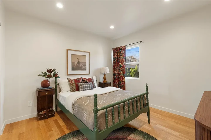 $2000 : HOUSE FOR RENT image 8