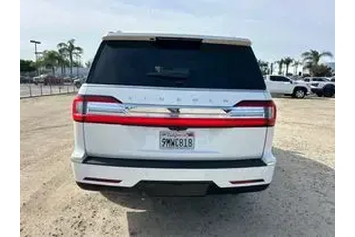 $37950 : Lincoln Navigator 2020 4x4 S image 4