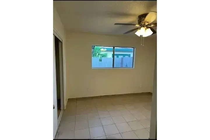 $1250 : BAKERSFIELD APTO. REMODELADO image 2