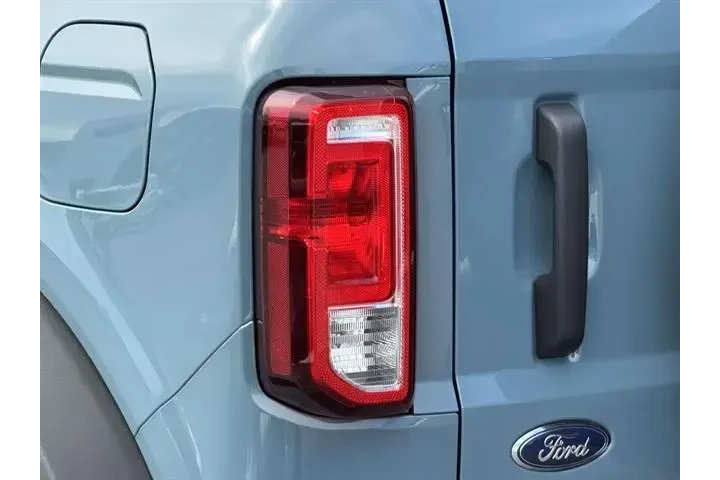 $35494 : Ford Bronco 2023 4x4 Base 2d image 9