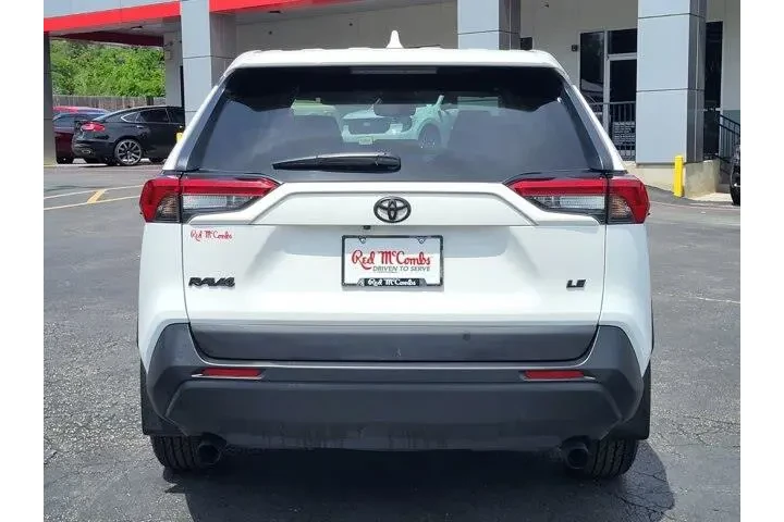 $29800 : Toyota RAV4 2024 LE 4dr SUV image 4