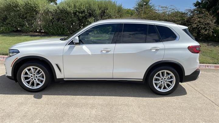 $28250 : 2019 BMW X52019 BMW X5 image 4