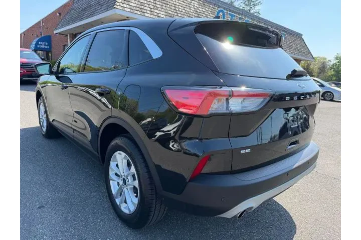 $21300 : Ford Escape 2021 AWD SE 4dr image 7