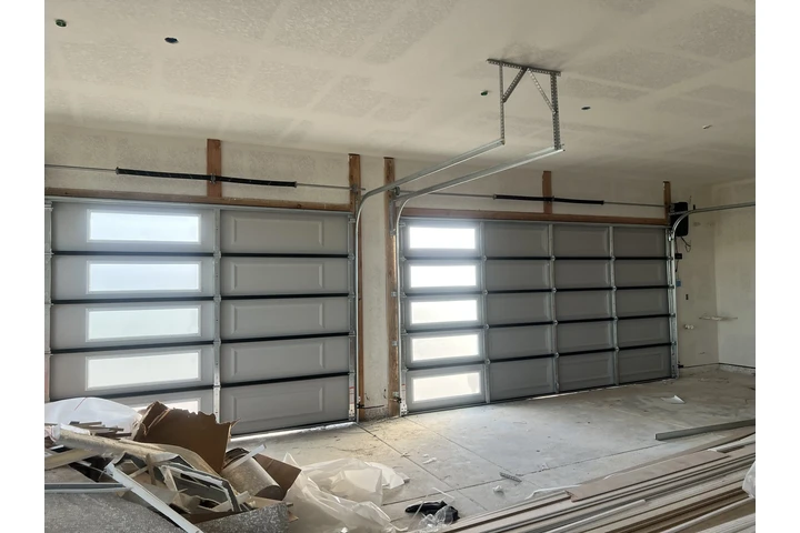 Garage doors image 10