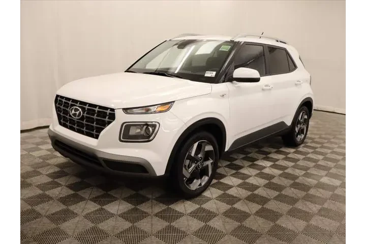 $21999 : Hyundai VENUE 2026 SEL 4dr C image 1