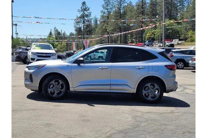 $21993 : Ford Escape 2023 AWD ST-Line image 8