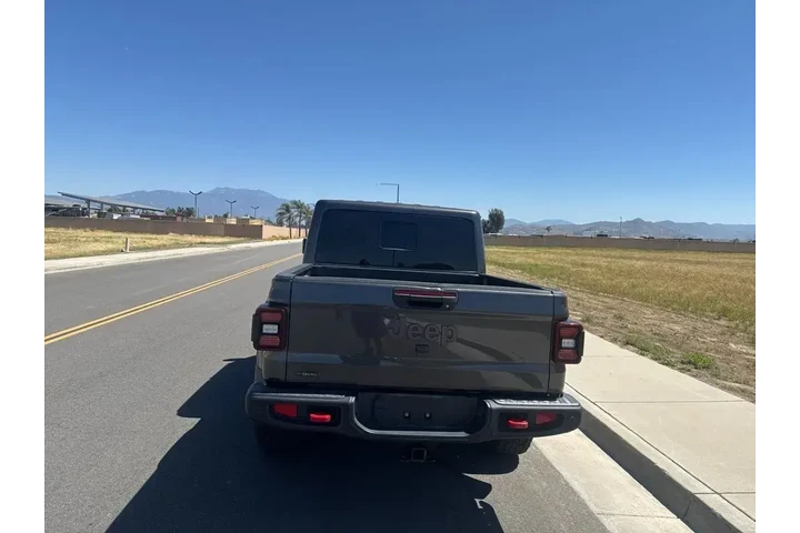 $39992 : Jeep Gladiator 2022 4x4 Rubi image 7