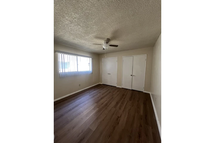 $2050 : Bonito apartamento/p baja image 2