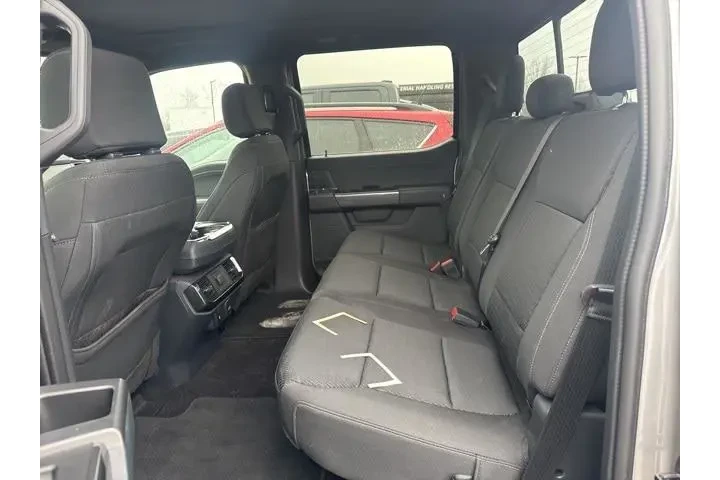 $37995 : Ford F-150 2022 4x4 XLT 4dr image 9