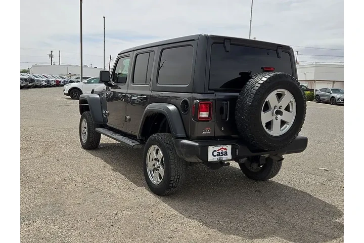 $18972 : Jeep Wrangler Unlimited 2018 image 4
