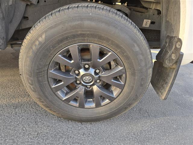 $33889 : Pre-Owned 2021 Tacoma 2WD image 3