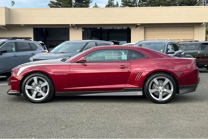 $23590 : Chevrolet Camaro 2011 SS 2dr image 10