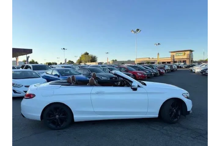 $27595 : Mercedes-Benz C-Class 2017 C image 8