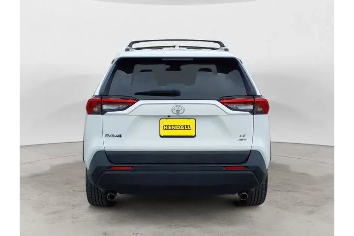 $19961 : Toyota RAV4 2019 AWD LE 4dr image 4