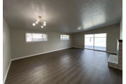 $950 : Lovely modern Spacious home thumbnail