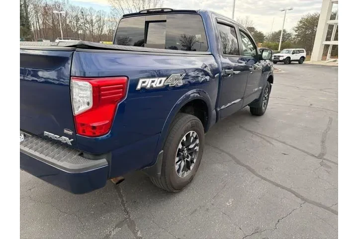 $25464 : Nissan Titan 2019 4x4 PRO-4X image 7