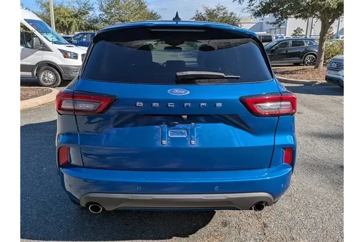 $21214 : Ford Escape 2023 ST-Line 4dr image 4