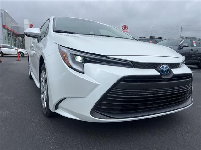 $25991 : PRE-OWNED 2024 TOYOTA COROLLA image 10