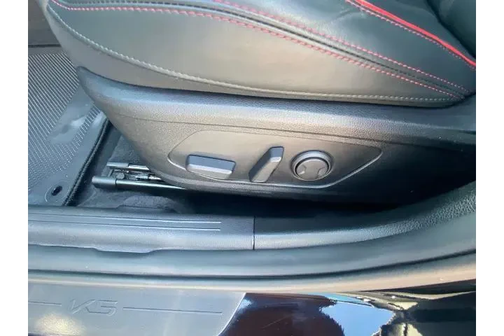 $29165 : Kia K5 2024 GT 4dr Sedan image 10