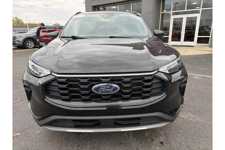 $25699 : Ford Escape 2025 ST-Line 4dr image 10
