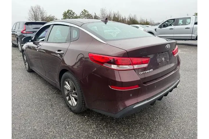 $11989 : Kia Optima 2020 S 4dr Sedan image 3