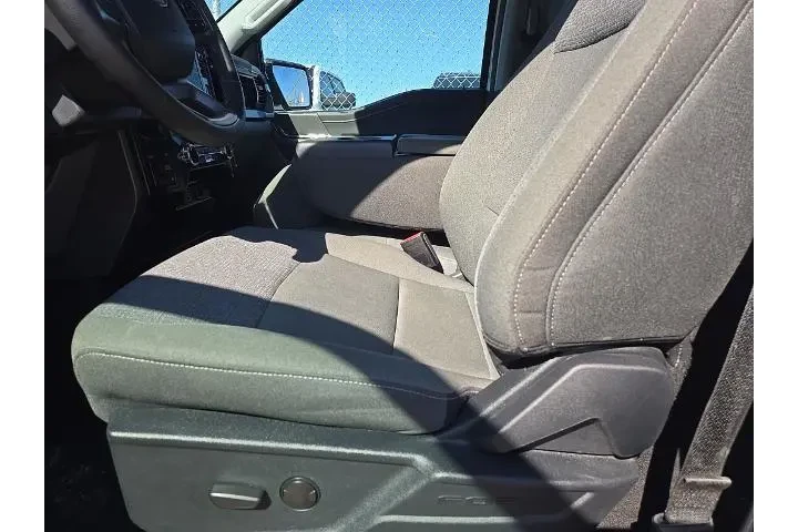 $38729 : Ford F-150 2025 4x4 XLT 4dr image 5