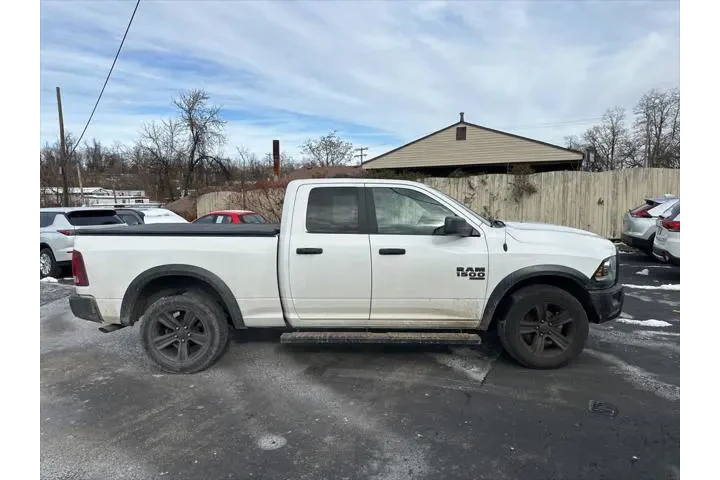 $29974 : Ram 1500 Classic 2023 4x4 SL image 2