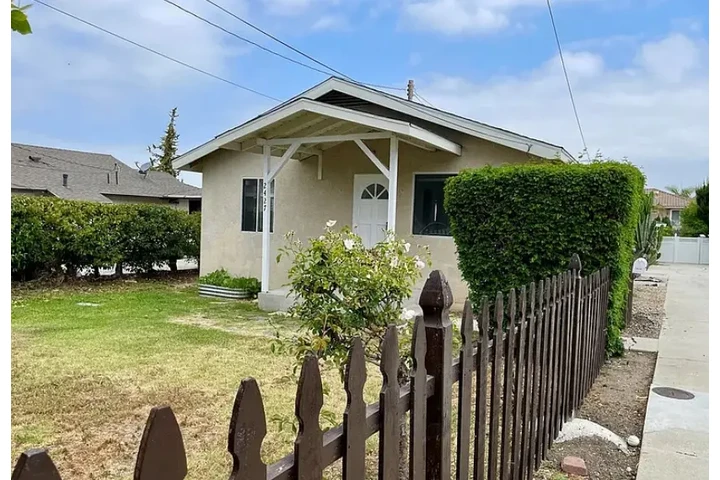 $1650 : Brand new remodeled. Cozy, image 1