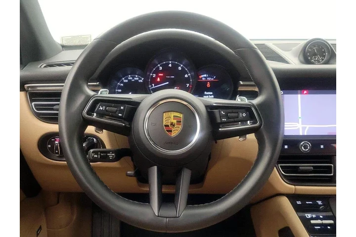 $38998 : Porsche Macan 2022 AWD 4dr S image 10