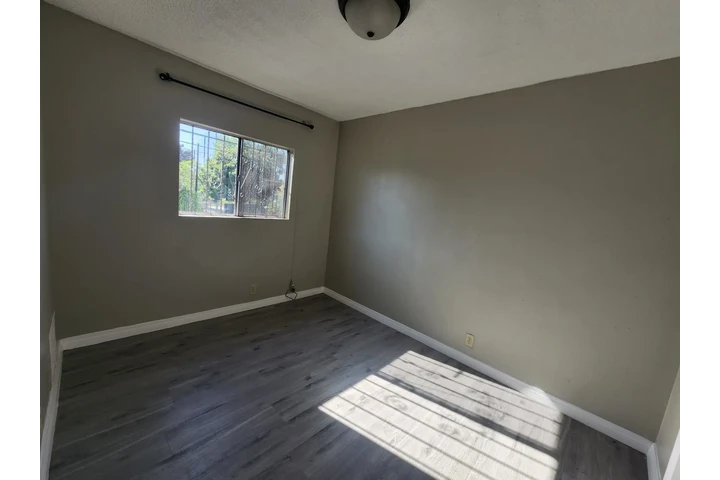 $2095 : Apt 2 Recamaras con Parking image 5