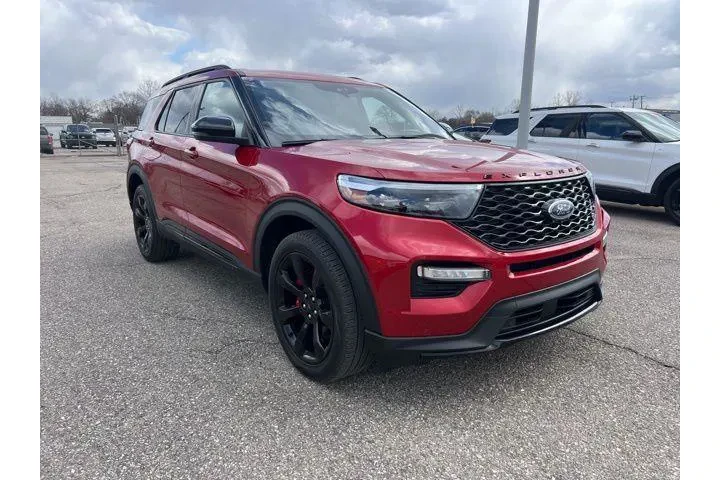 $39995 : Ford Explorer 2023 AWD ST 4d image 3