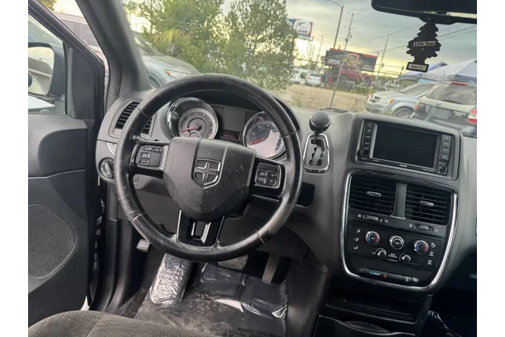 $6497 : 2018 Grand Caravan SE Plus image 6