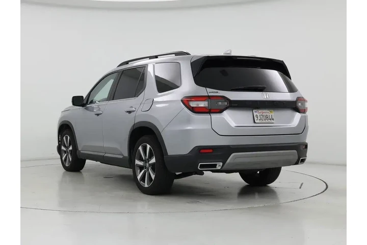 $39998 : Honda Pilot 2024 AWD Touring image 2