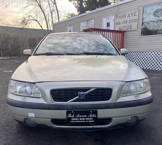 $3995 : 2005 S60 2.4 image 3