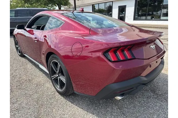 $32000 : Ford Mustang 2025 EcoBoost 2 image 7