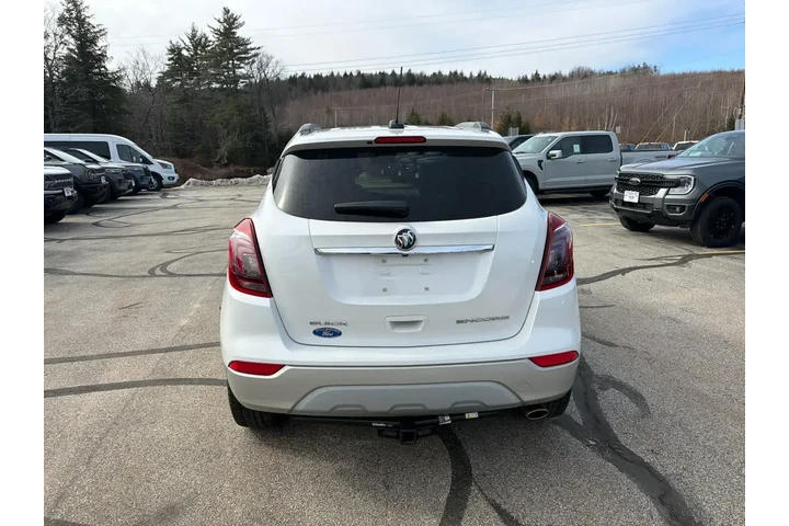 $11995 : Buick Encore 2017 Essence 4d image 6