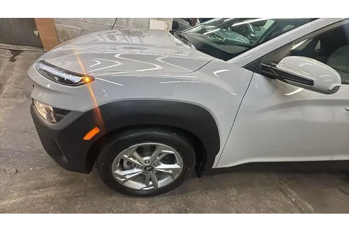 $19446 : Hyundai KONA 2023 AWD SEL 4d image 9