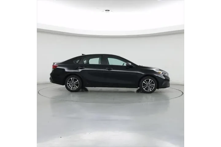 $18998 : Kia Forte 2023 LXS 4dr Sedan image 7