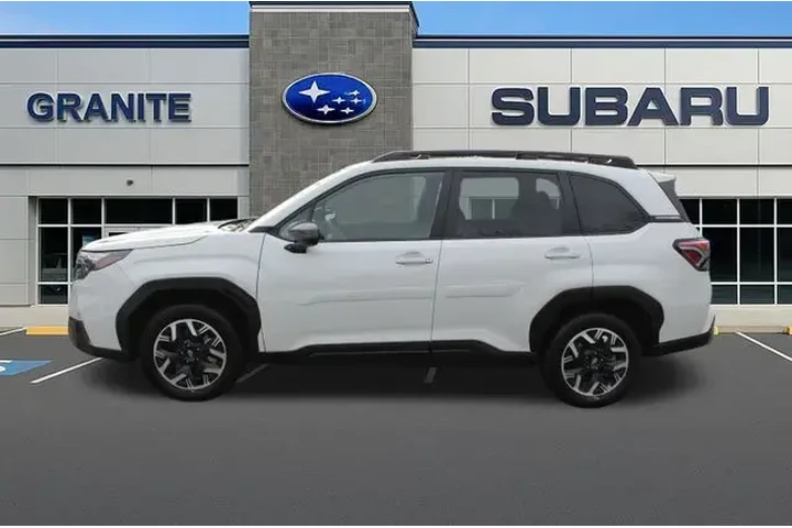 $29990 : Subaru Forester 2025 AWD Pre image 7