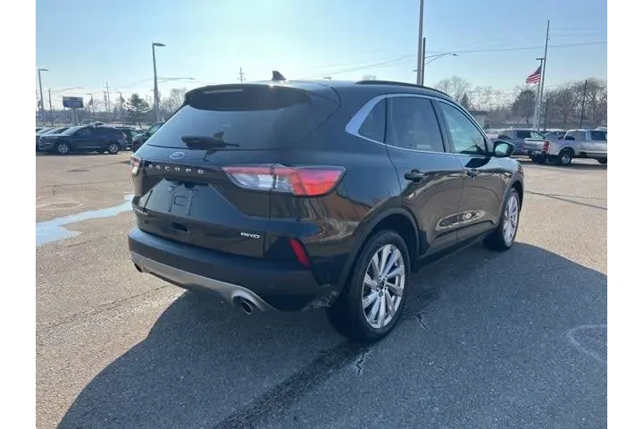 $25000 : Ford Escape 2022 AWD Titaniu image 4