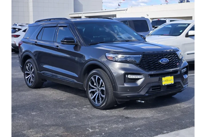 $28791 : Ford Explorer 2020 AWD ST 4d image 3