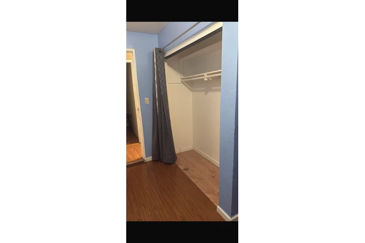 $750 : SE RENTA CUARTO EN SOUTH GATE image 3