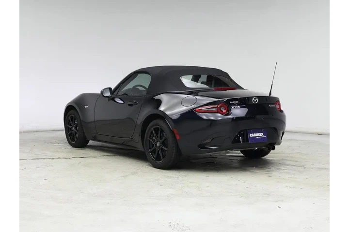 $27998 : Mazda MX-5 Miata 2024 Sport image 2