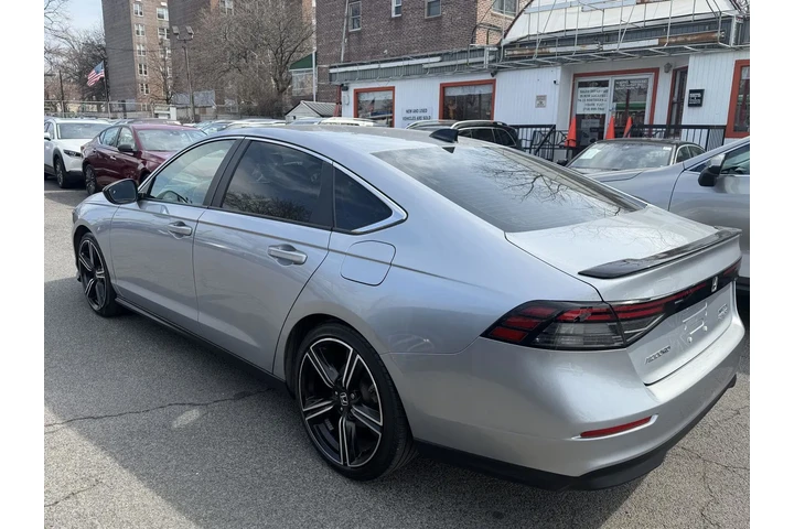 $24990 : Honda Accord Hybrid 2023 Spo image 5