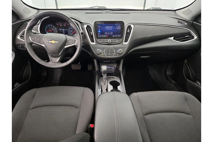 $20998 : Chevrolet Malibu 2024 LT 4dr image 9