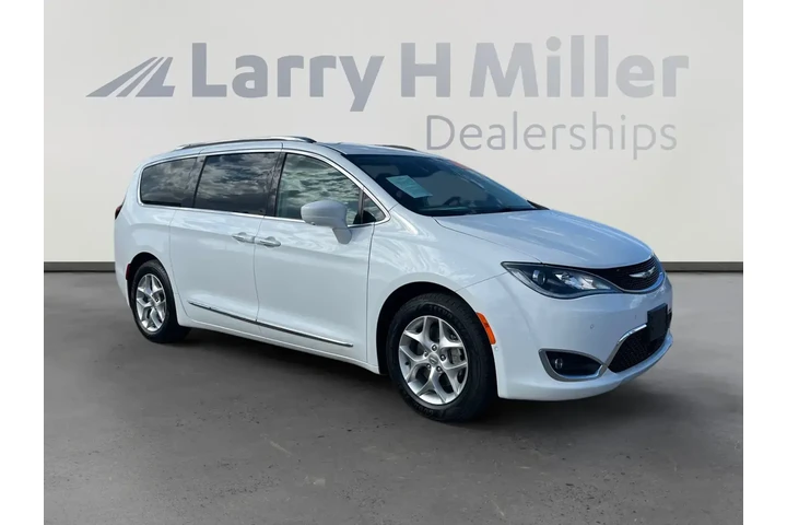 Chrysler Pacifica 2019 Touri image 7