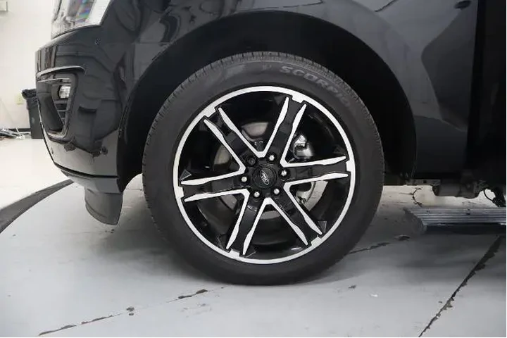 $39995 : Ford Expedition 2020 4x4 Lim image 10